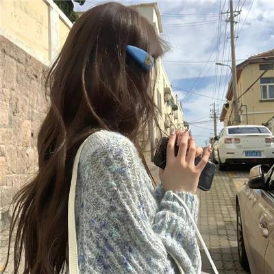 麻辣老师1这个女生有点冷